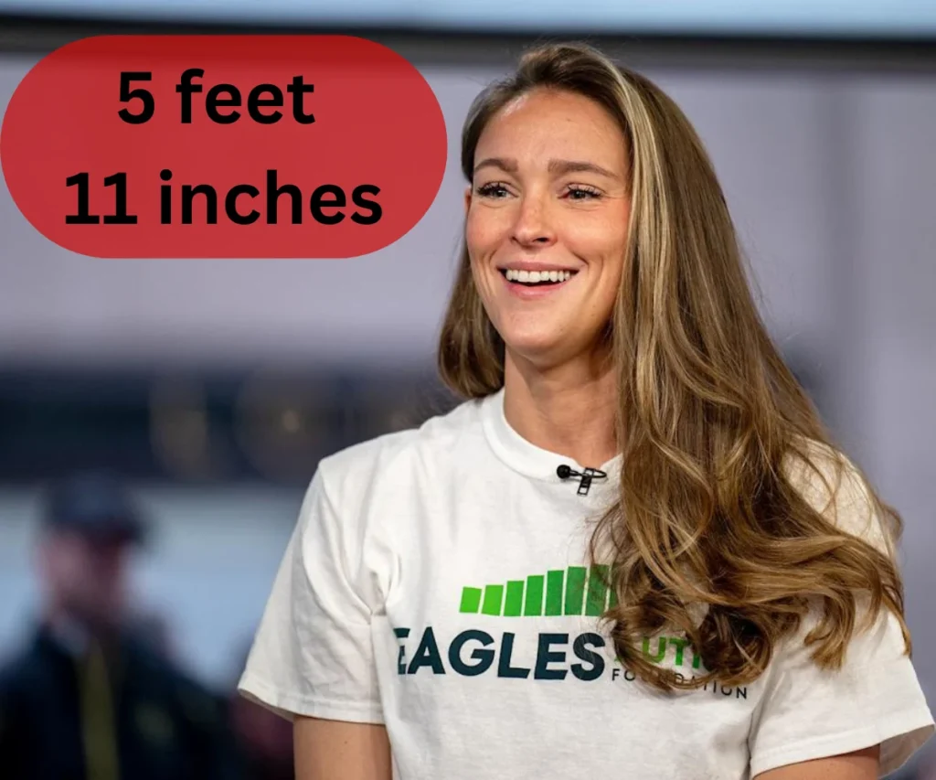 How Tall Is Jason Kelce Wife