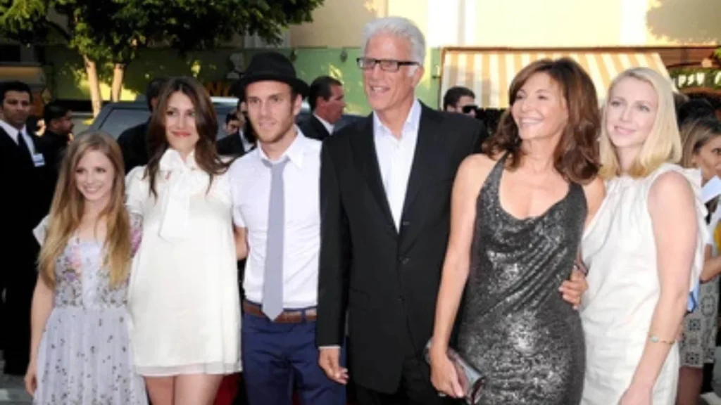 👨‍👩‍👧‍👦 Ted Danson Family